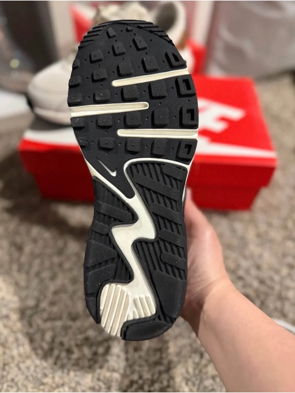 Nike Kids Air Max Low-Top Sneakers in Cream, Gold & Black - Picture 3 of 5